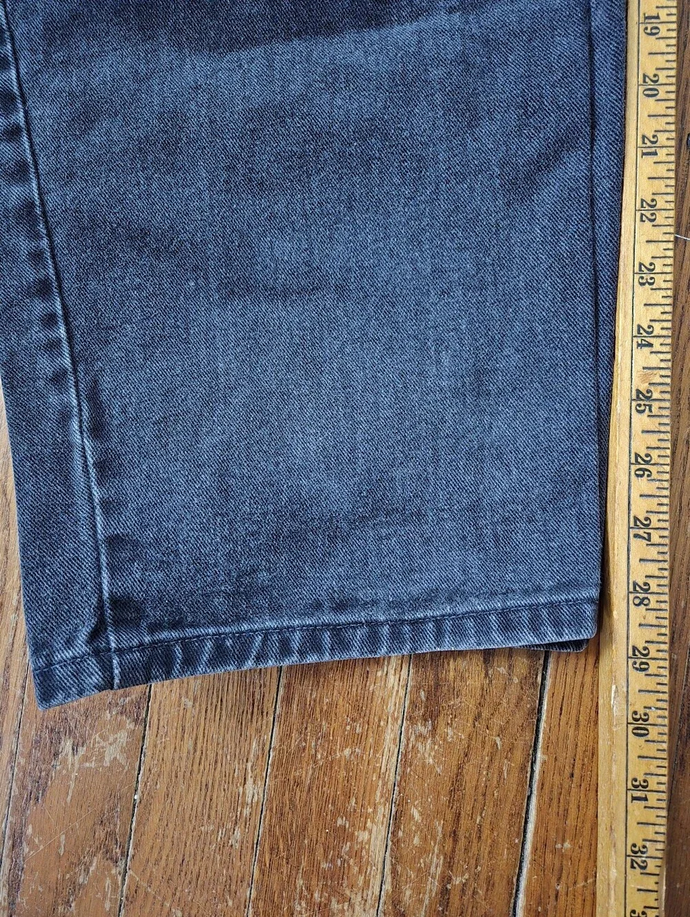 Levi's 545 Jeans Loose Fit Mens Size 40x30 (Actual 40x28) Faded Black Denim